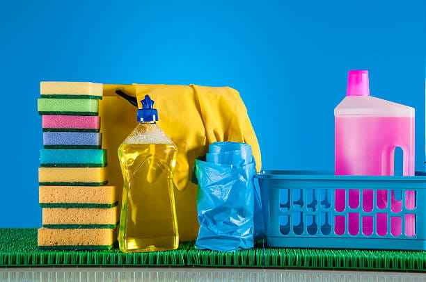 مایع ظرفشویی پریل 4 لیتری پاک‌ کنندگی قوی و سریع